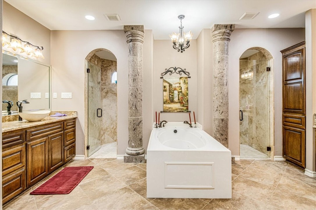 8225 Taylors Way Ct Property Photo 6