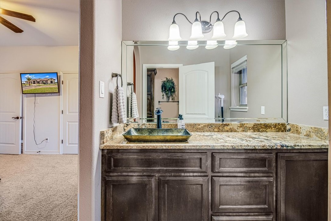 8225 Taylors Way Ct Property Photo 28