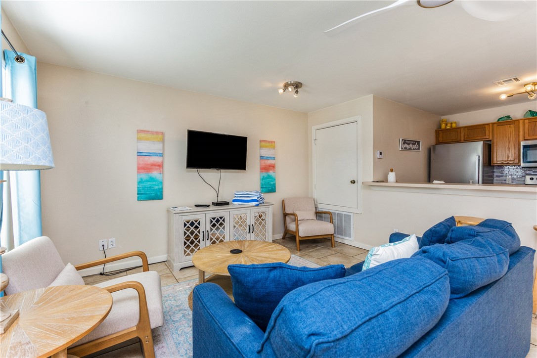 15010 Leeward Dr 9303 Property Photo 6