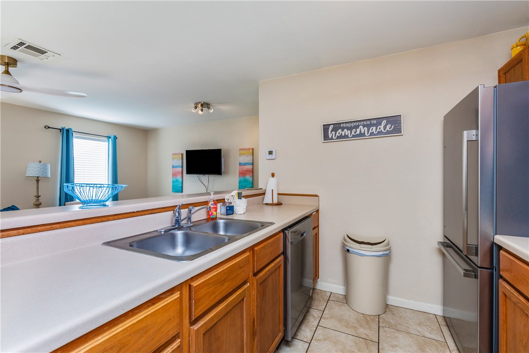 15010 Leeward Dr 9303 Property Photo 12