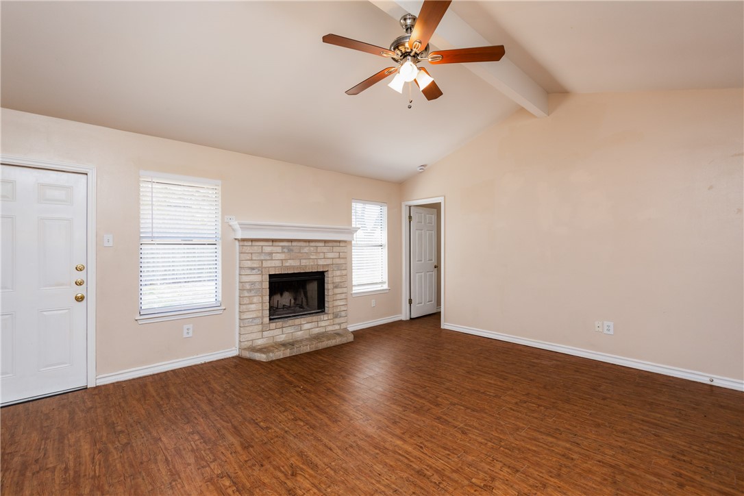 905 Saint Timothy St Property Photo 6