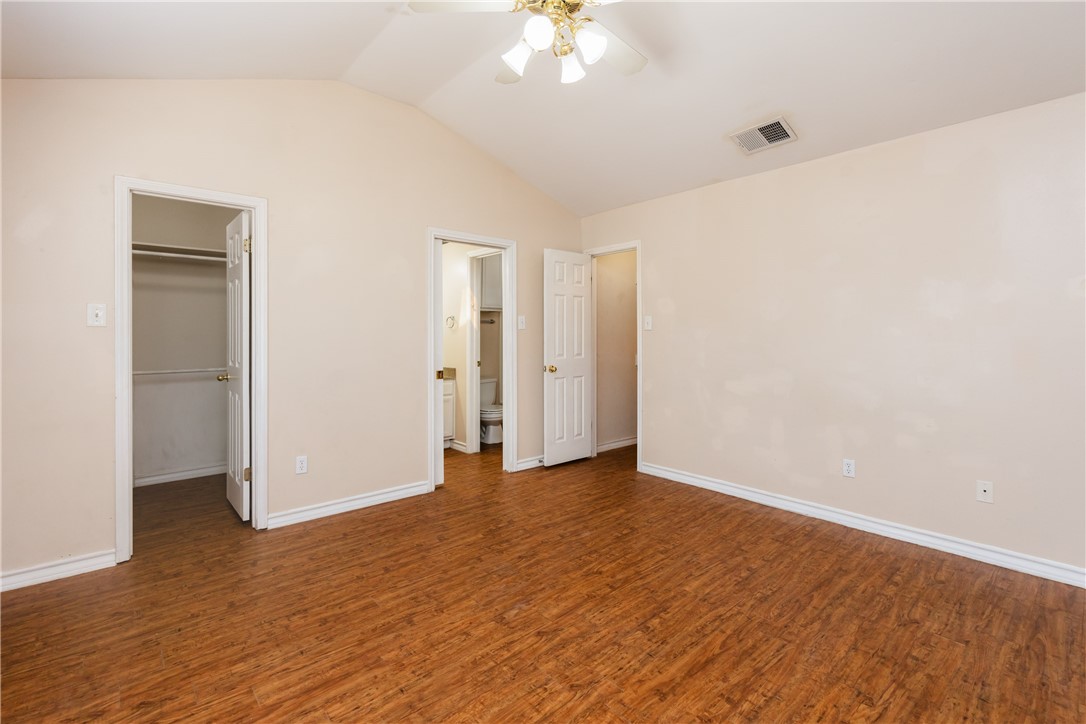 905 Saint Timothy St Property Photo 13
