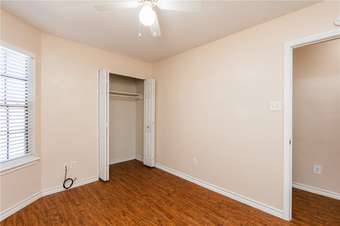 905 Saint Timothy St Property Photo 27