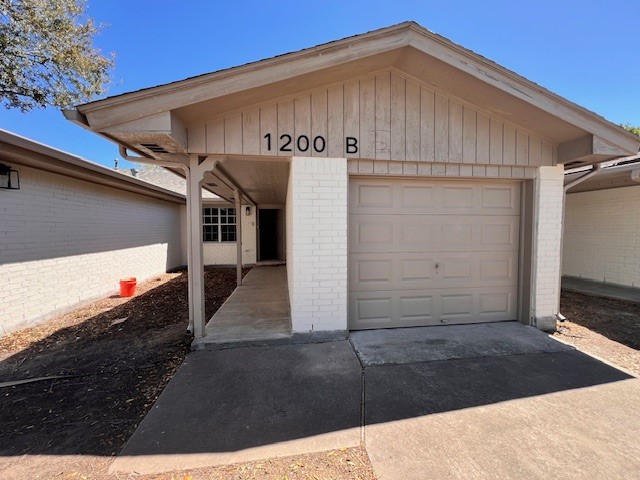 1200 Kline B Property Photo