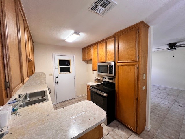 1200 Kline B Property Photo 6