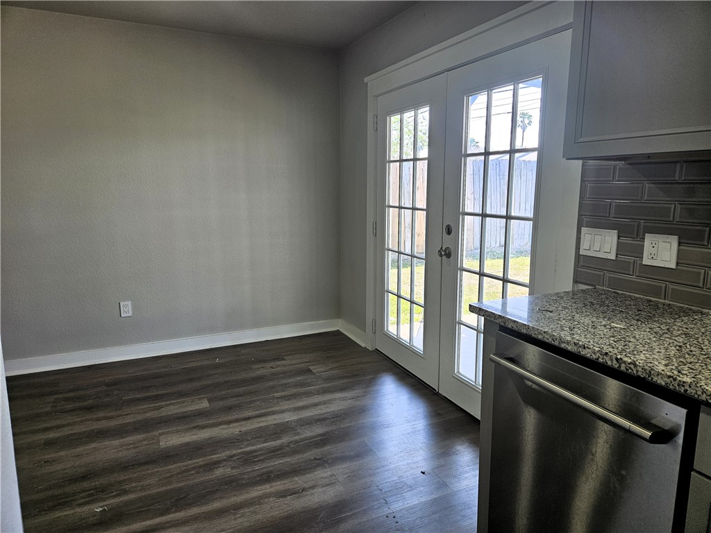 3729 La Paz Dr 2 Property Photo 9