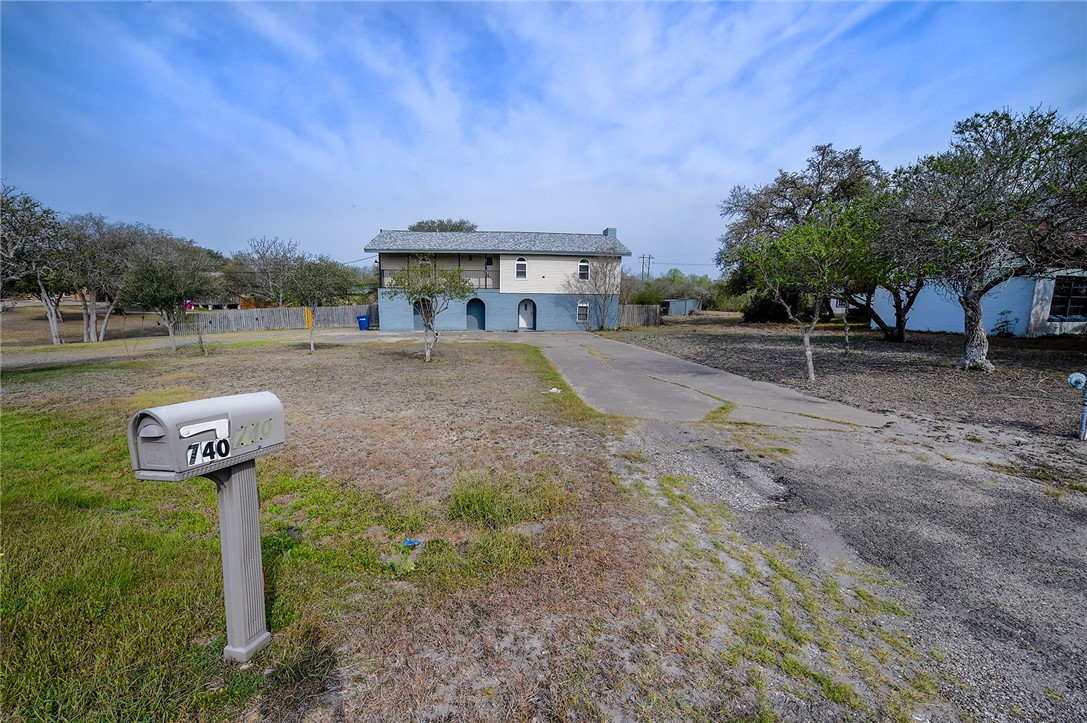 740 Princess Dr Property Photo 3