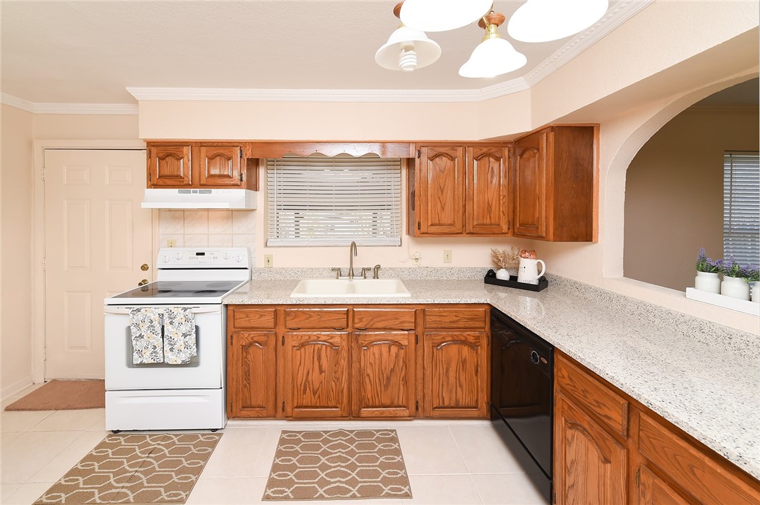 740 Princess Dr Property Photo 11