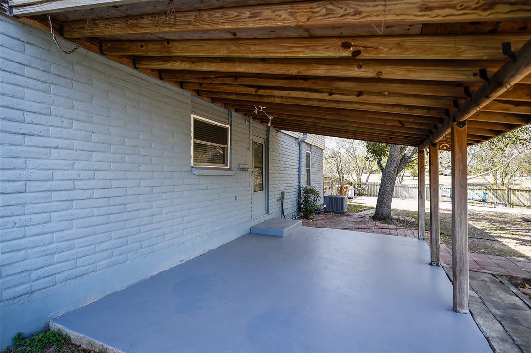 740 Princess Dr Property Photo 35