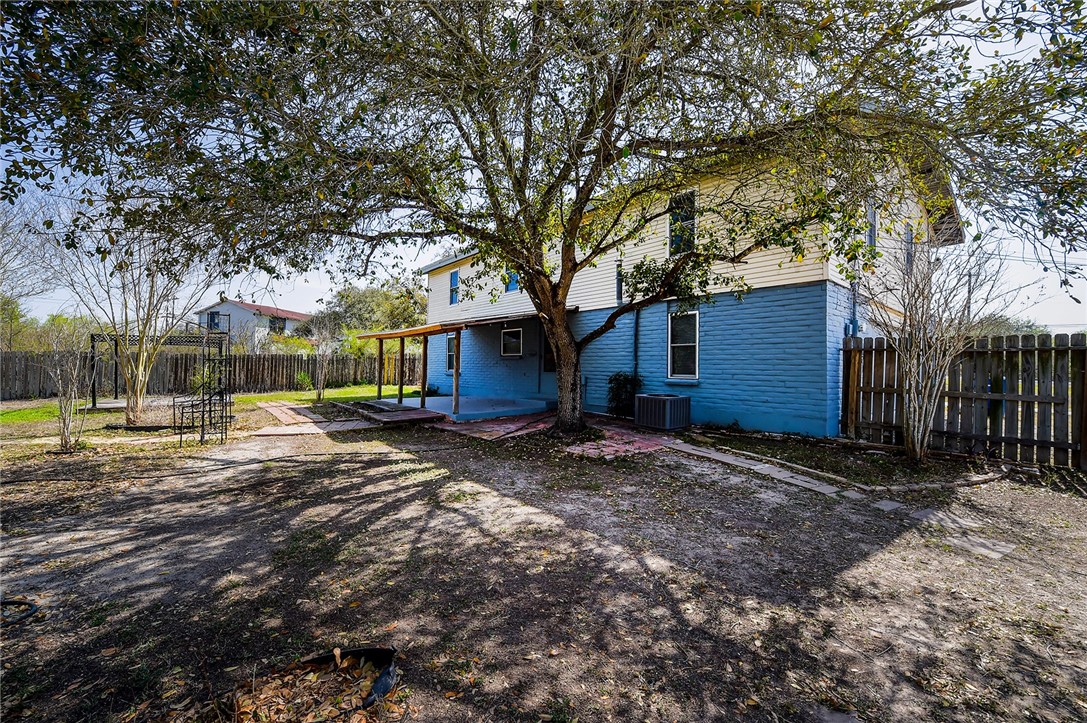 740 Princess Dr Property Photo 36