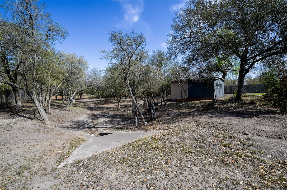 740 Princess Dr Property Photo 38