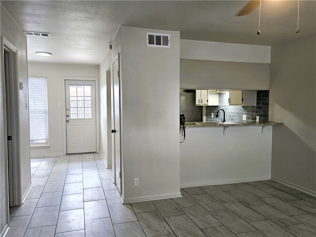 4816 Delwood St 4 Property Photo 4
