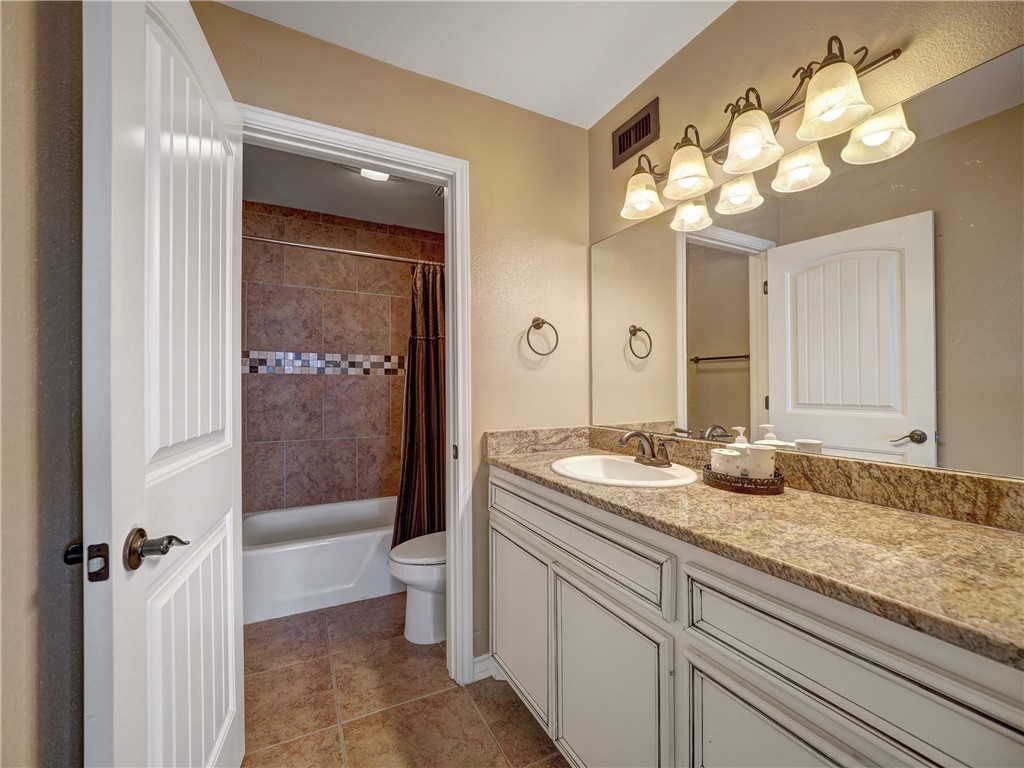 15002 Windward Dr Property Photo 36