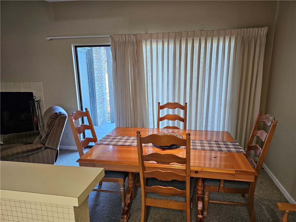 210 Oak Bay St 103 Property Photo 6