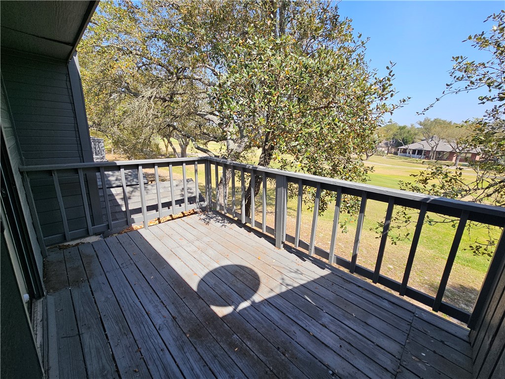 210 Oak Bay St 103 Property Photo 18