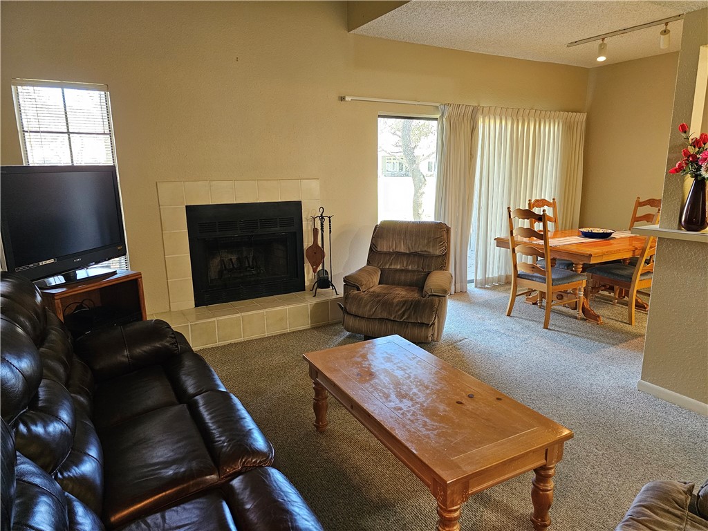 210 Oak Bay St 103 Property Photo 25