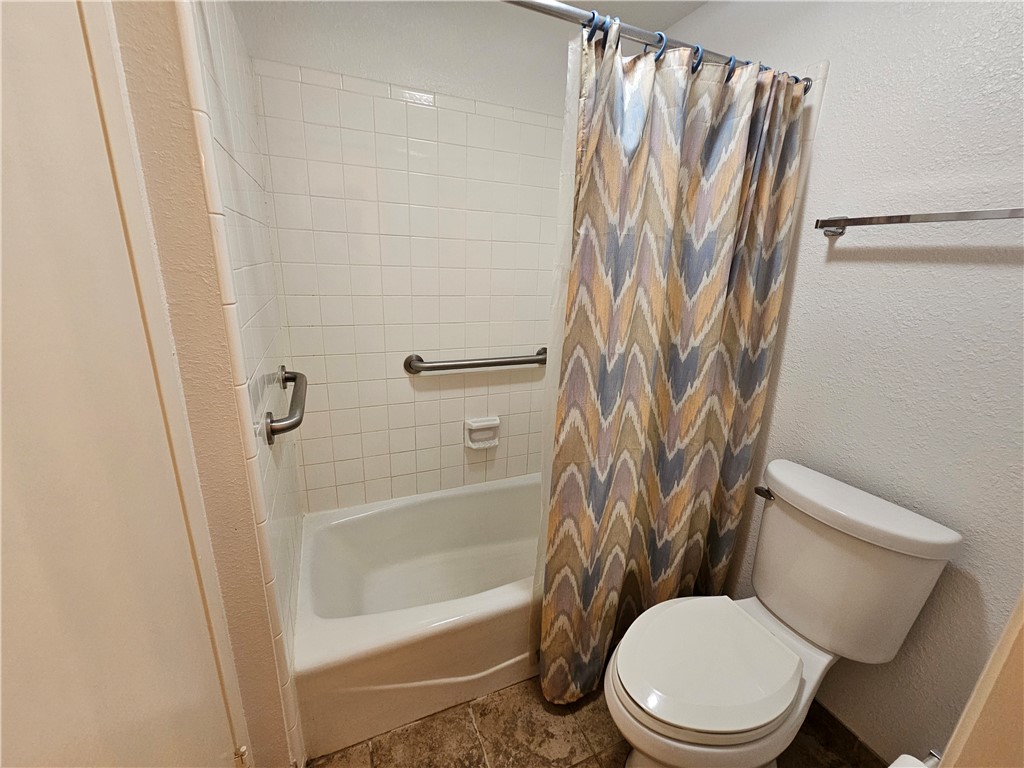 210 Oak Bay St 103 Property Photo 27