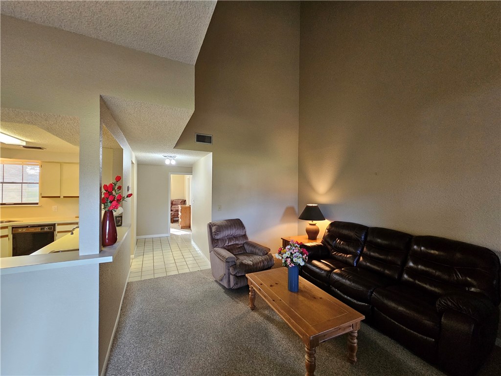 210 Oak Bay St 103 Property Photo 28