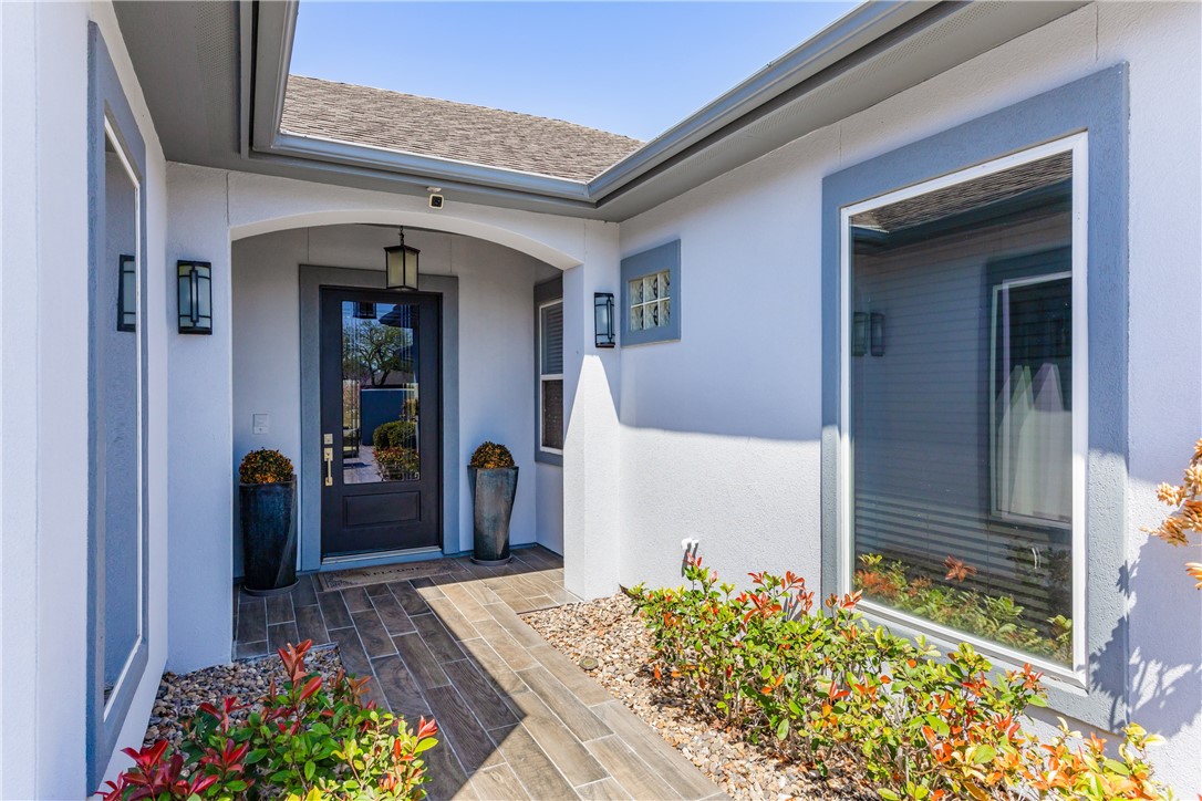 6114 Garden Ct Property Photo 4