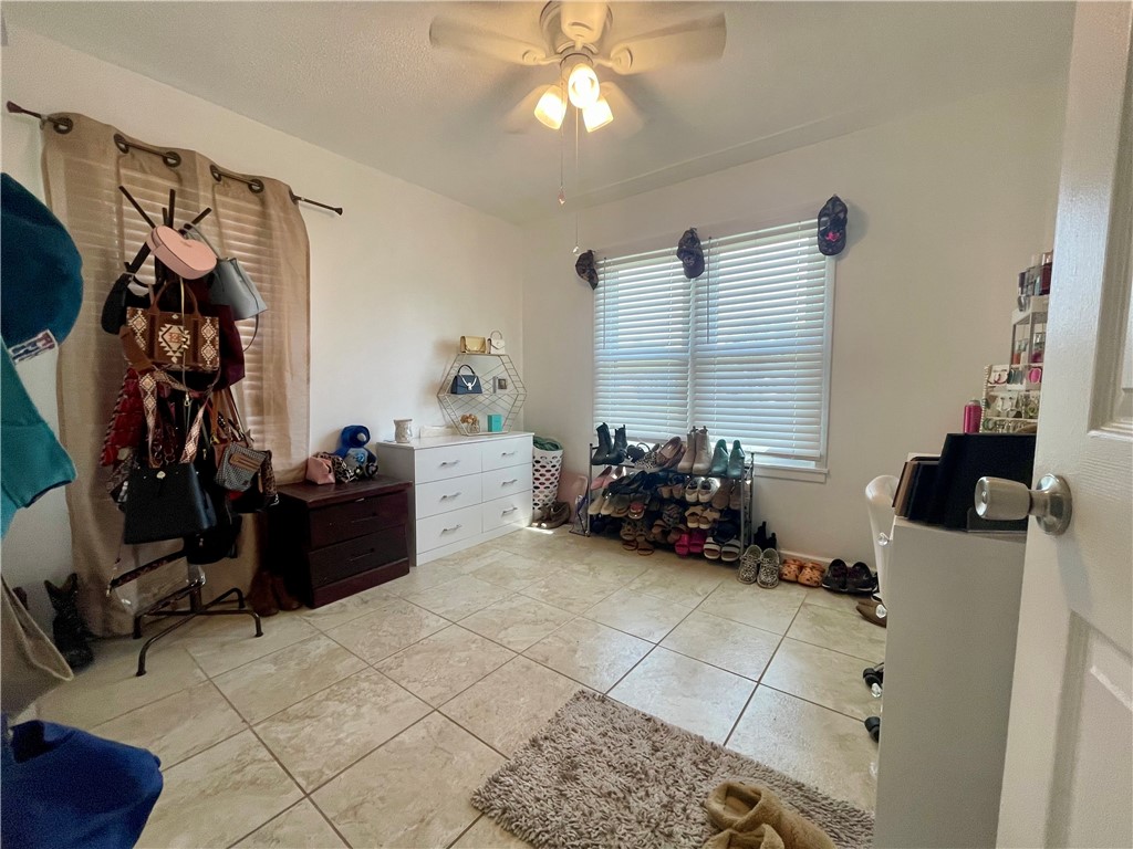 1310 E Fordyce Ave Property Photo 10