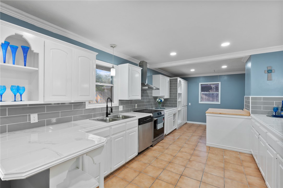 1511 Fairdale St Property Photo 8