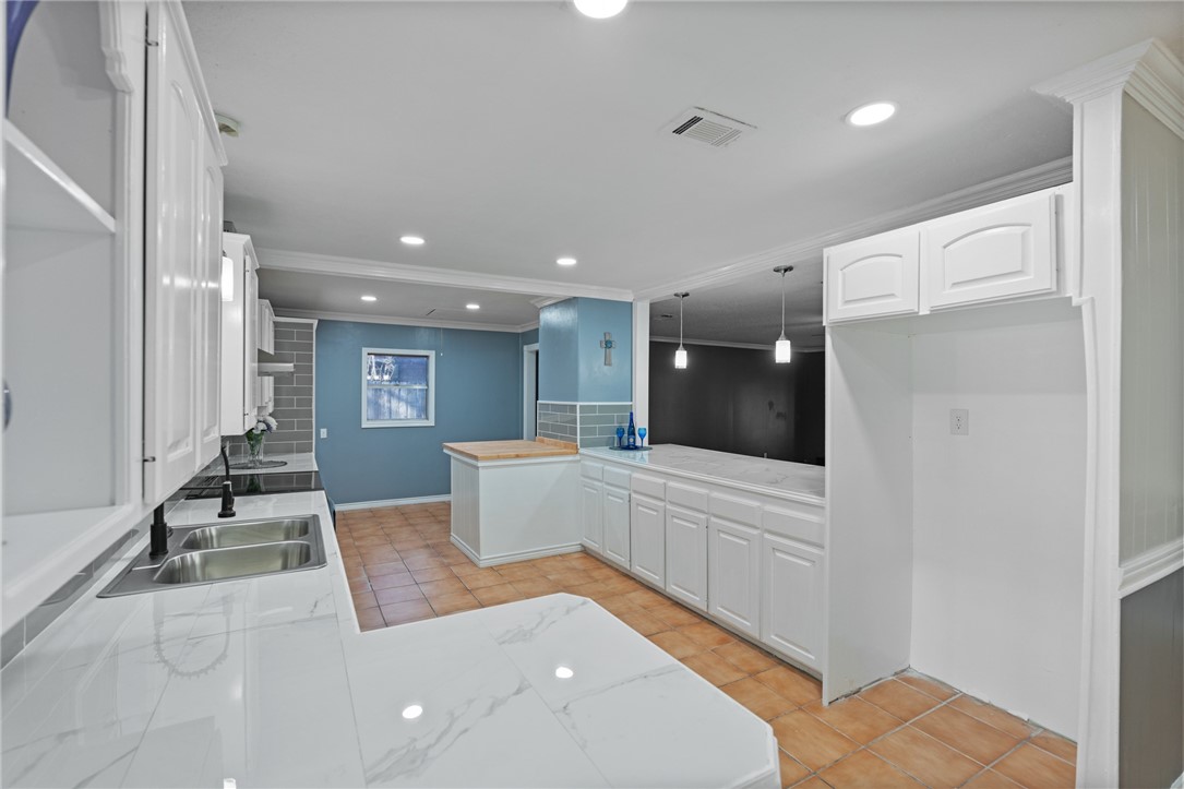 1511 Fairdale St Property Photo 9