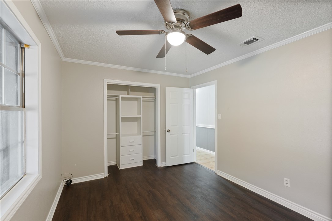 1511 Fairdale St Property Photo 22