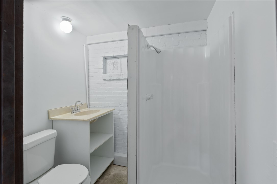 1511 Fairdale St Property Photo 27