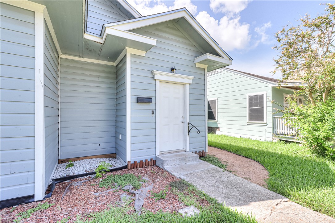 629 Atlantic St Property Photo 4