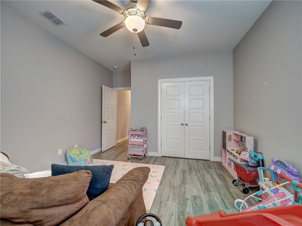 6645 Paddington Dr Property Photo 32