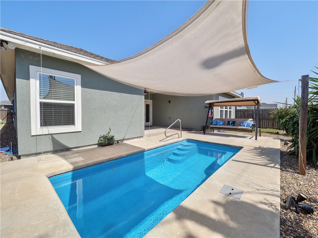 6645 Paddington Dr Property Photo 37