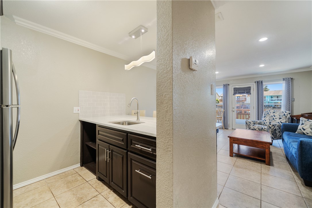13997 Fortuna Bay Dr 101 Property Photo 9