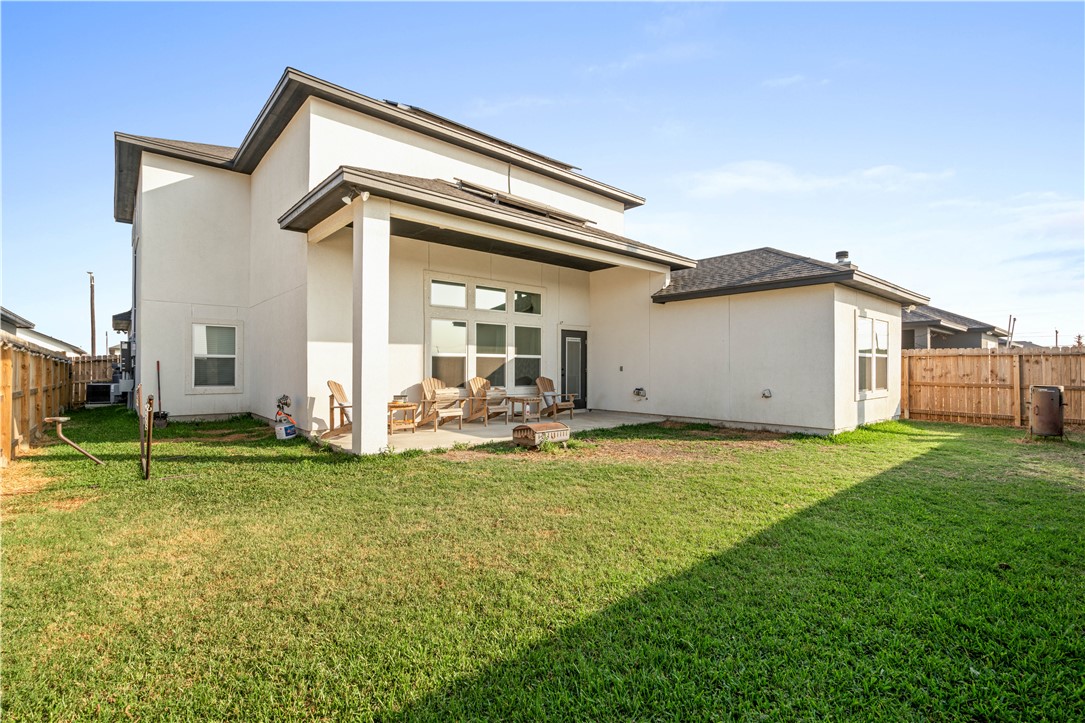 4201 Azali Dr Property Photo 24