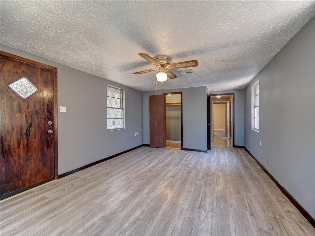 813 Martinez St Property Photo 23