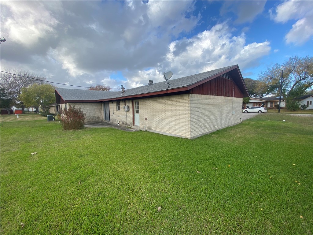 1306 Burkedale Dr Property Photo 23