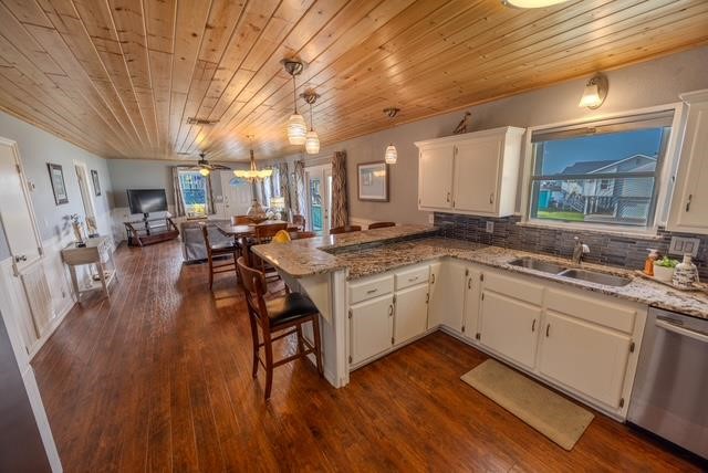9 Neptune Dr Property Photo 9