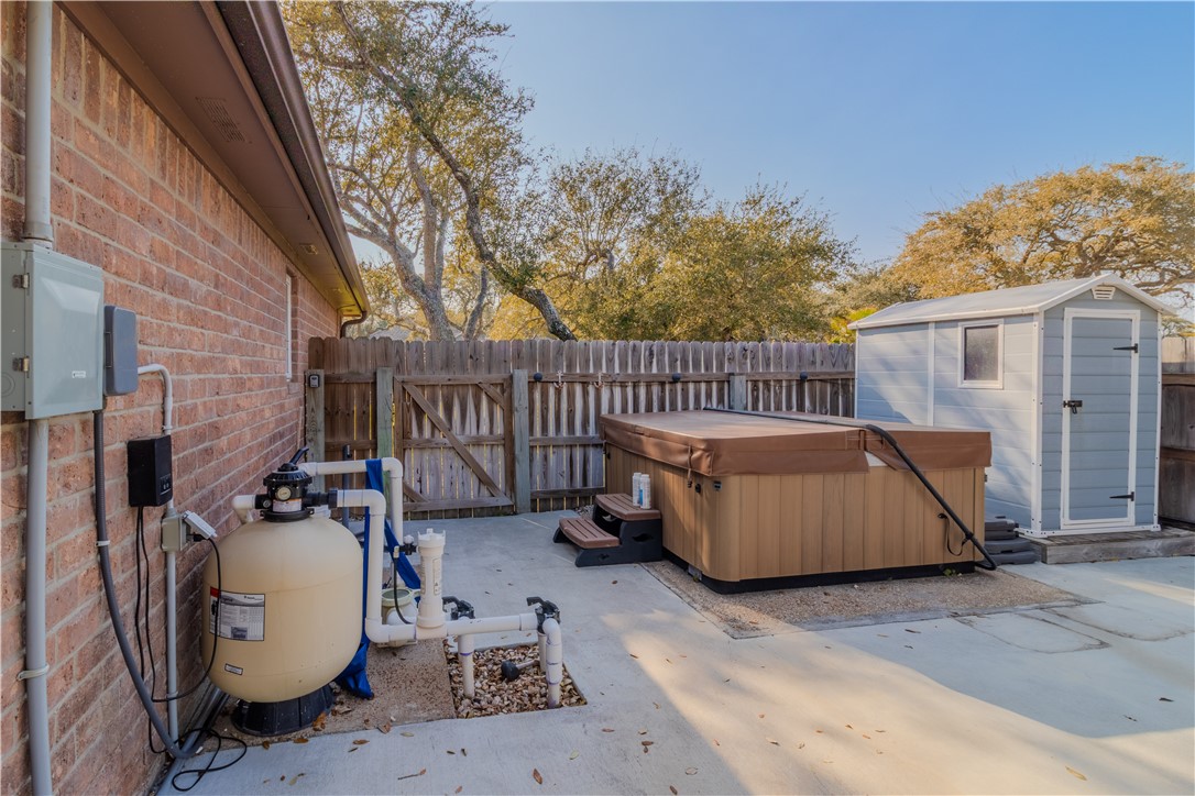 114 St Andrews Property Photo 33