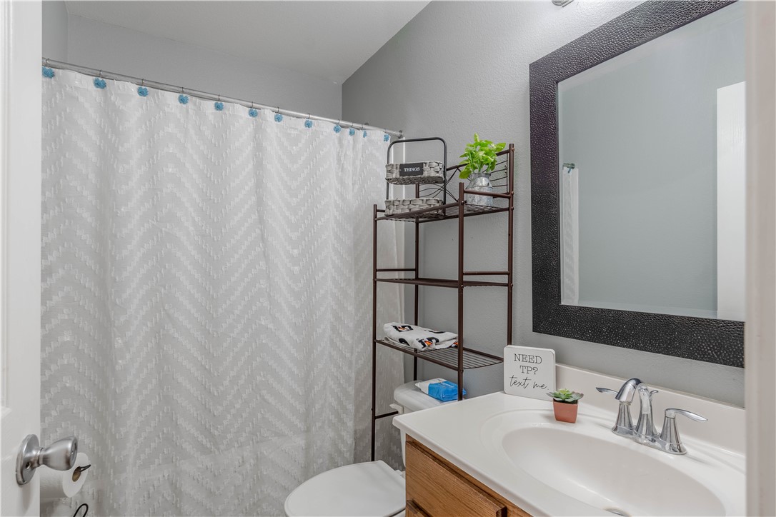 2122 Halcon St Property Photo 13