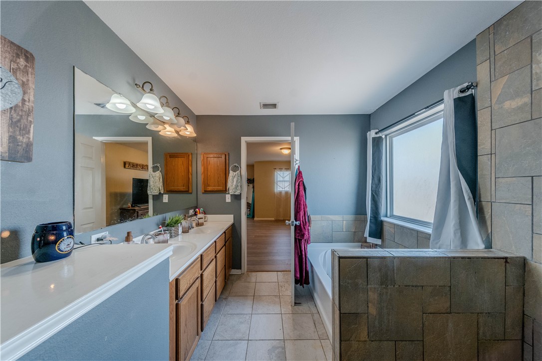 2122 Halcon St Property Photo 22