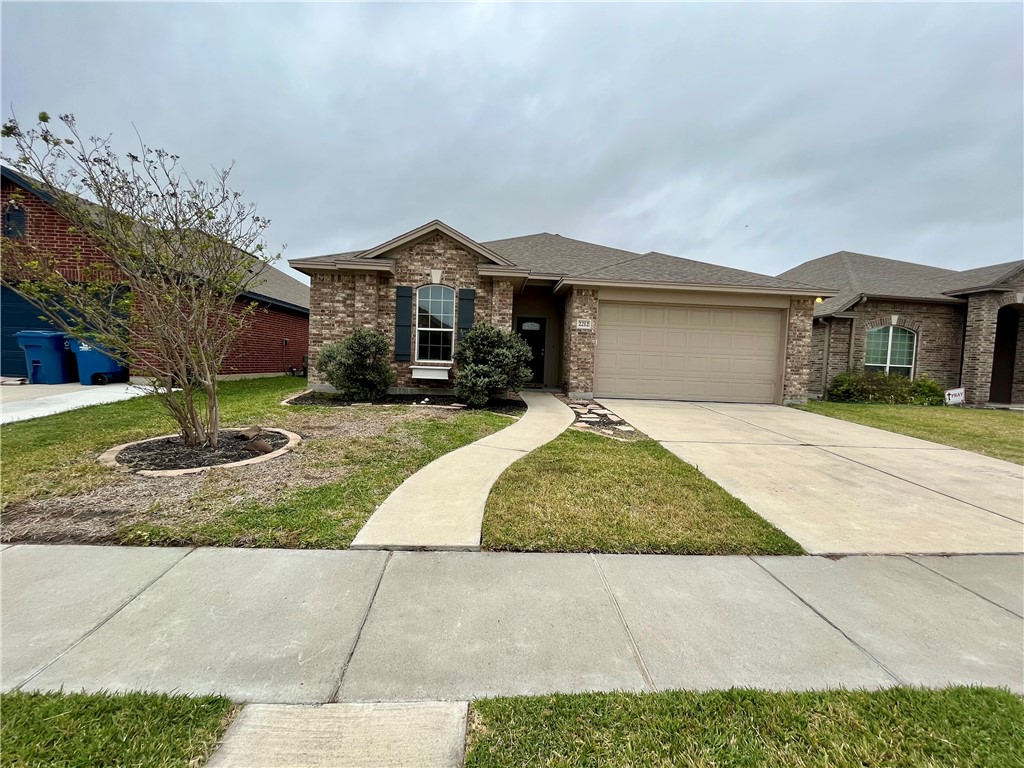 2212 Tallow Dr Property Photo