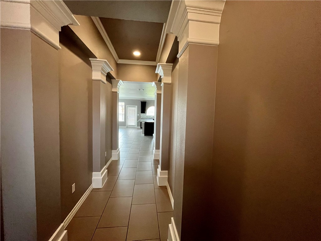 2212 Tallow Dr Property Photo 2