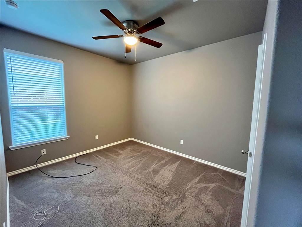 2212 Tallow Dr Property Photo 13