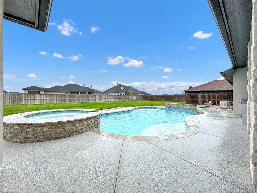 725 Buffalo Creek Dr Property Photo 34