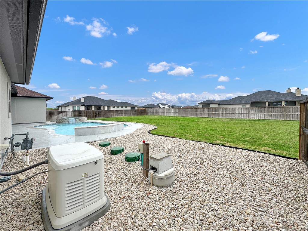 725 Buffalo Creek Dr Property Photo 38
