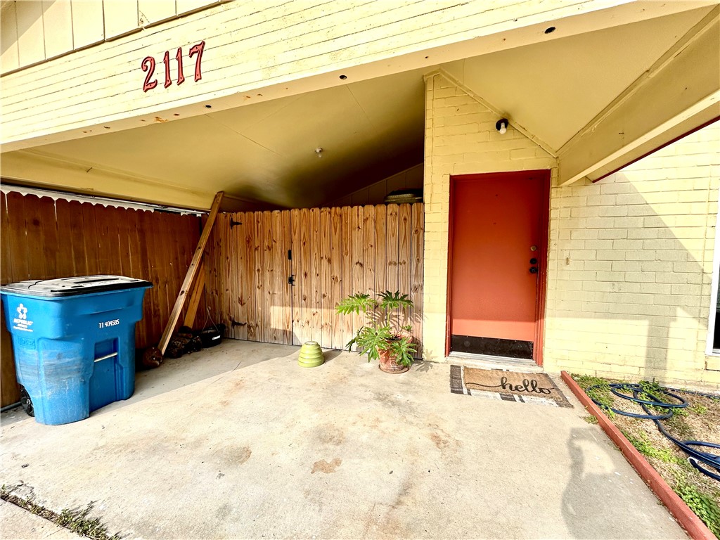 2119 Westwind Property Photo 2