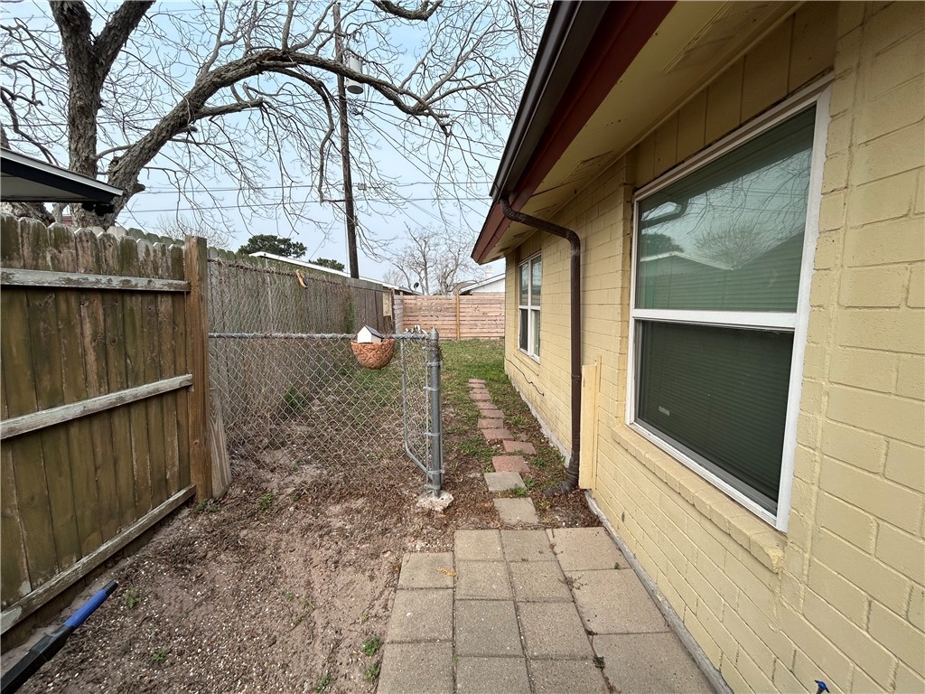 2119 Westwind Property Photo 14