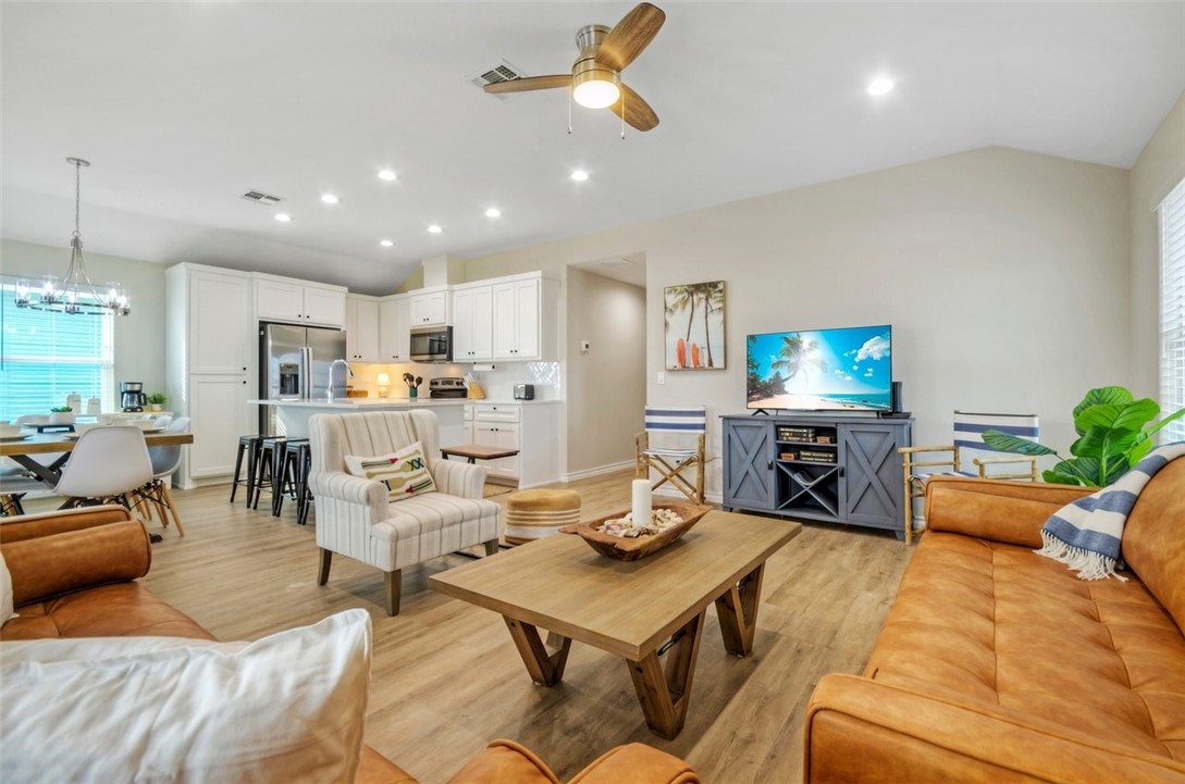 107 Redfish Property Photo 6