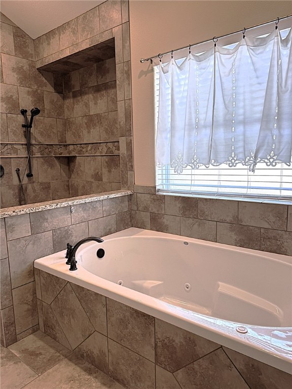 3806 Kangaroo Ct Property Photo 23