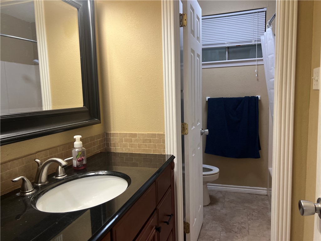 3402 Ocean Dr 10 Property Photo 6