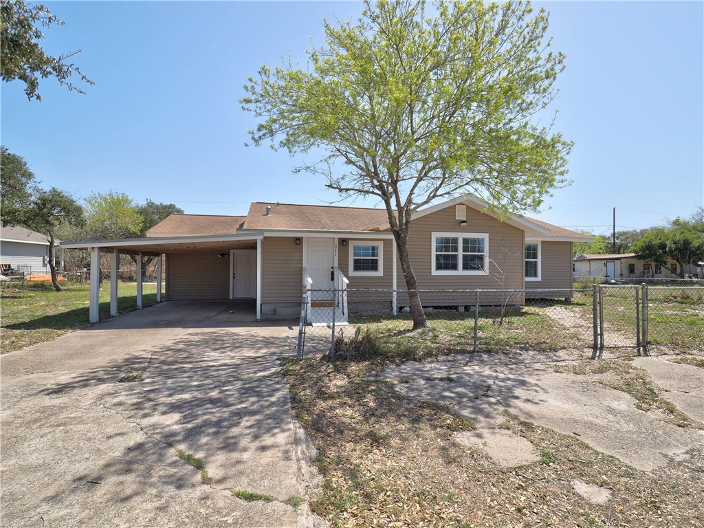 321 N 12th St Property Photo